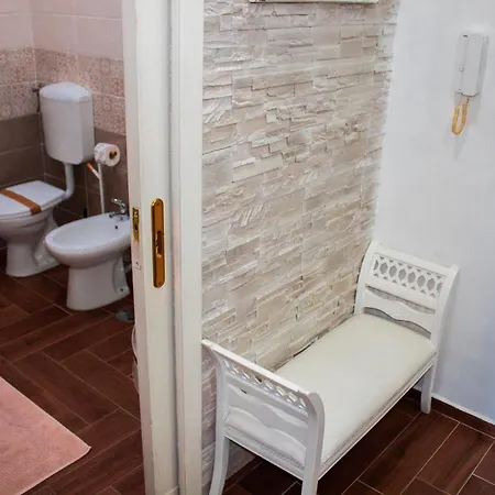 Apartment Le Tre Pietre Del Vesuvio